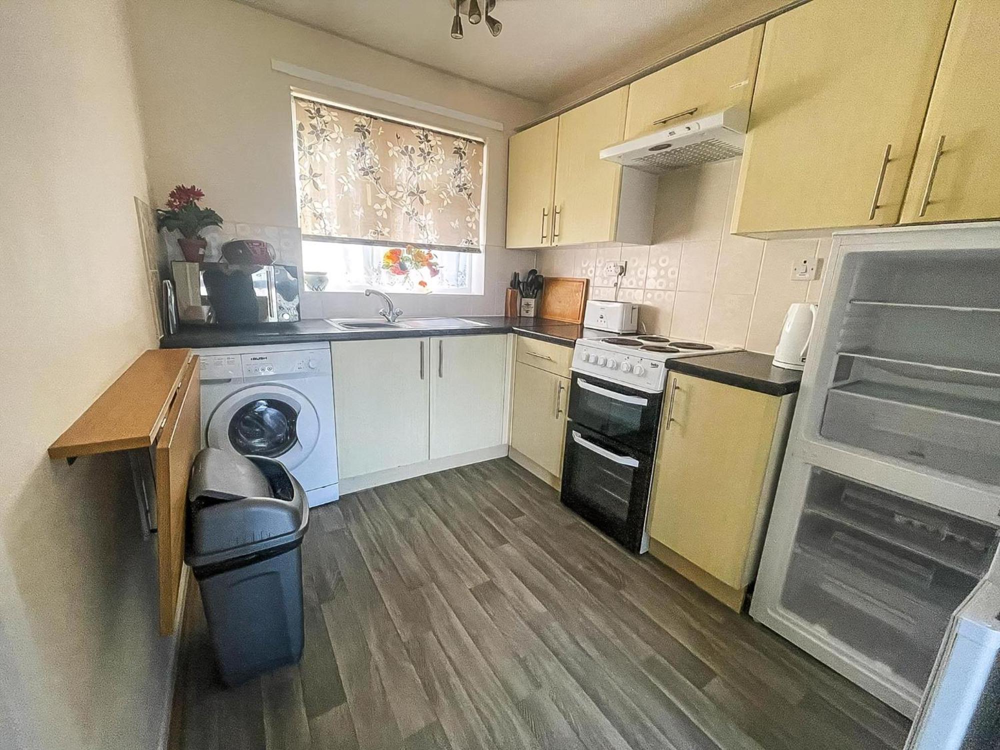 7 Berth Chalet In In Norfolk By The Beautiful Golden Ref 18165b *