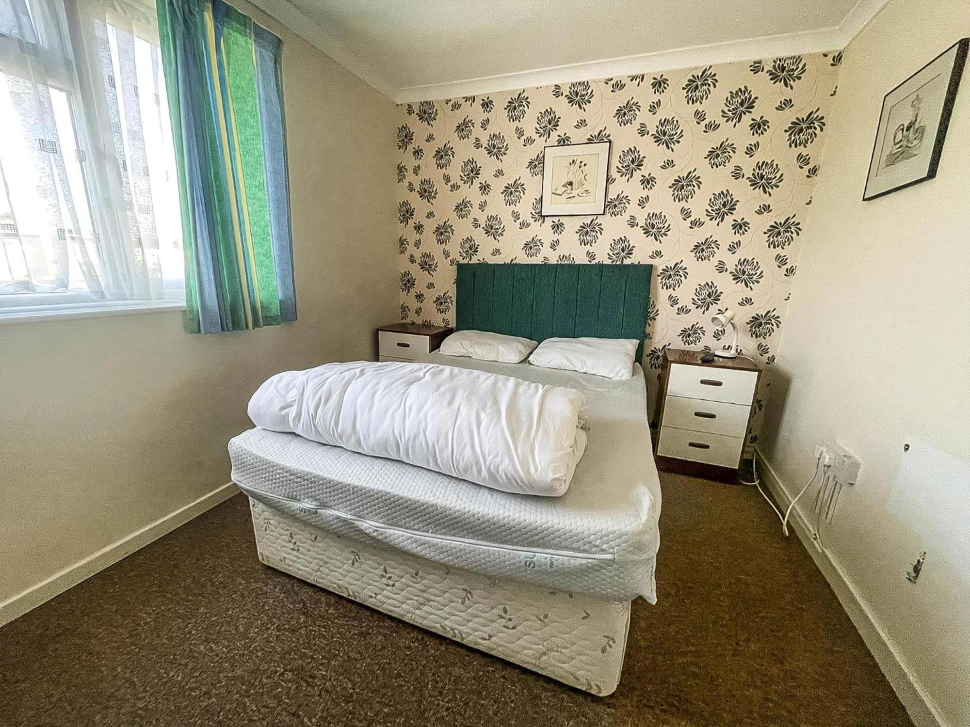 7 Berth In In Norfolk By The Beautiful Golden Ref 18165b *